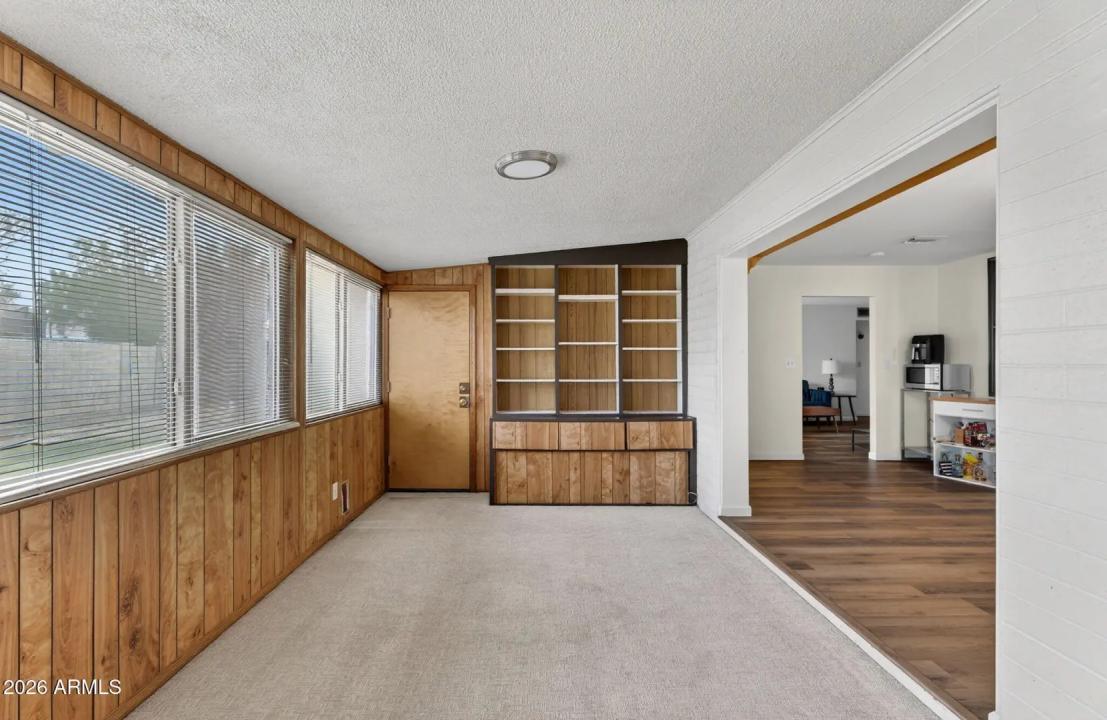 Real Estate Picture 15