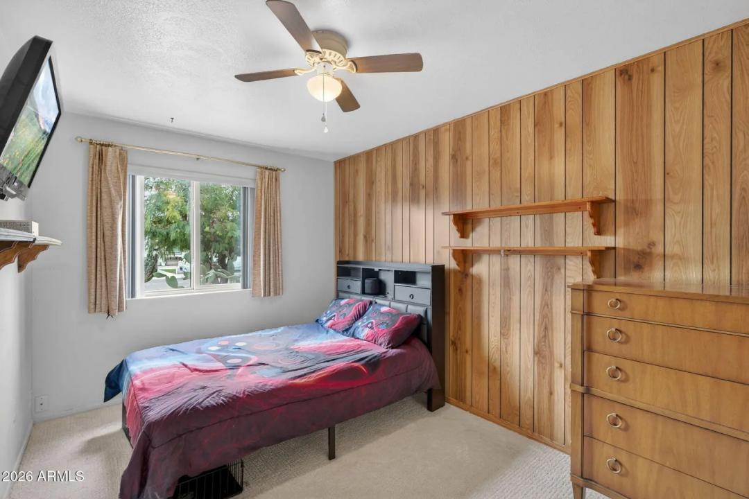 Real Estate Picture 19