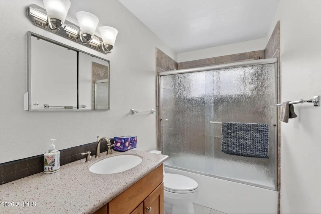 Real Estate Picture 20