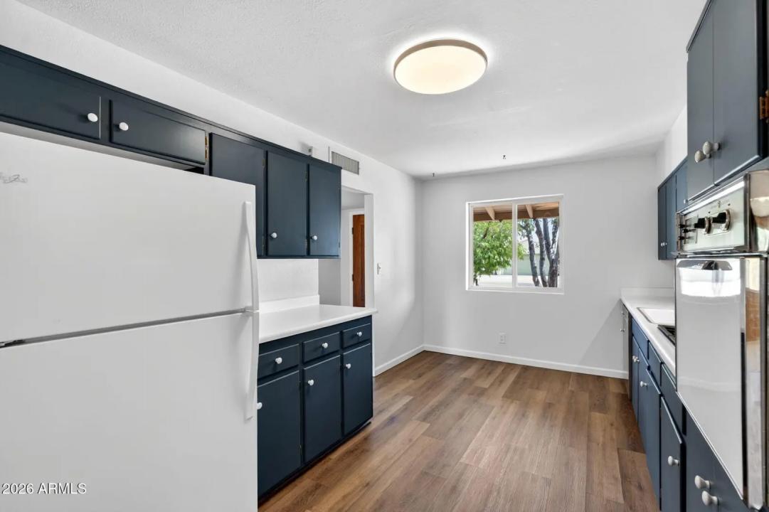 Real Estate Picture 10
