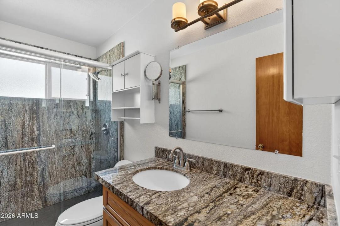 Real Estate Picture 21