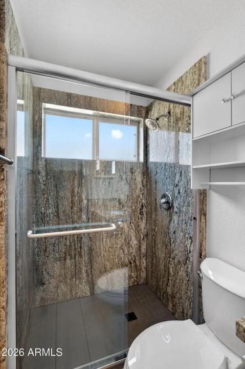 Real Estate Picture 23