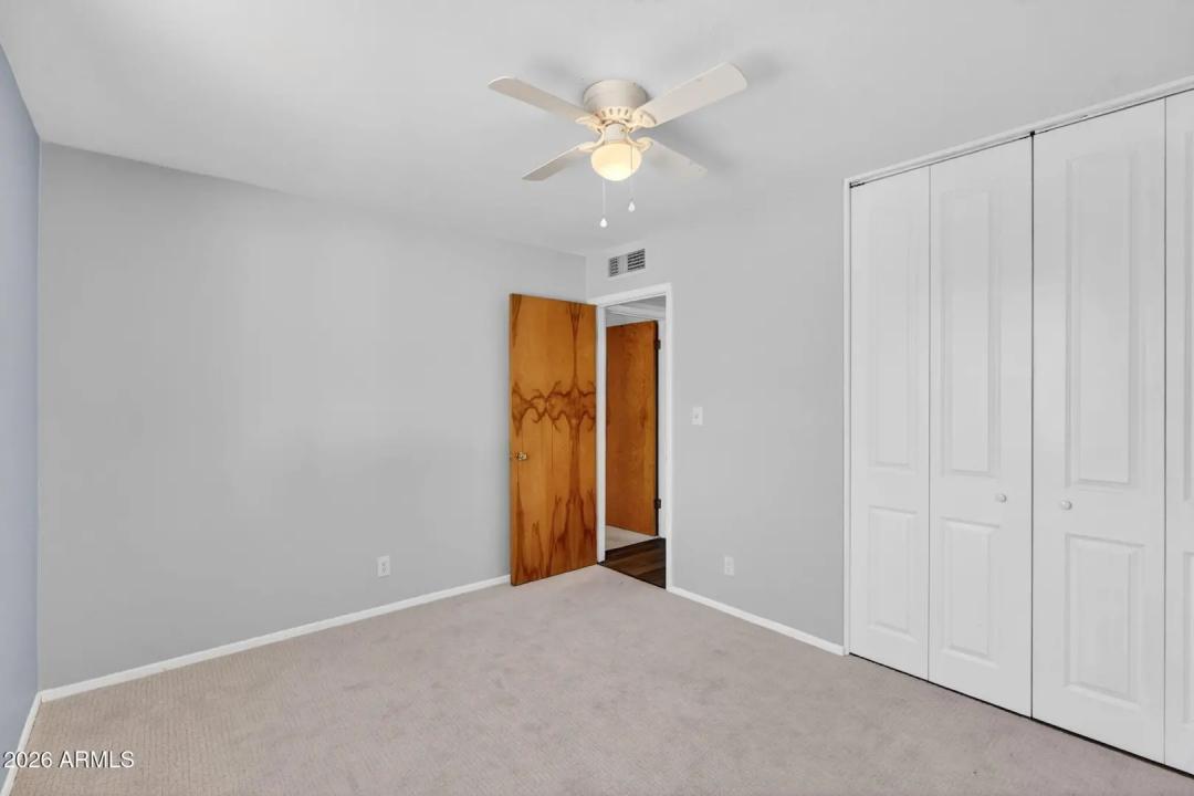 Real Estate Picture 24