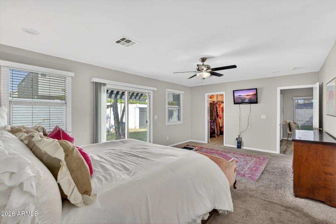 Real Estate Picture 13