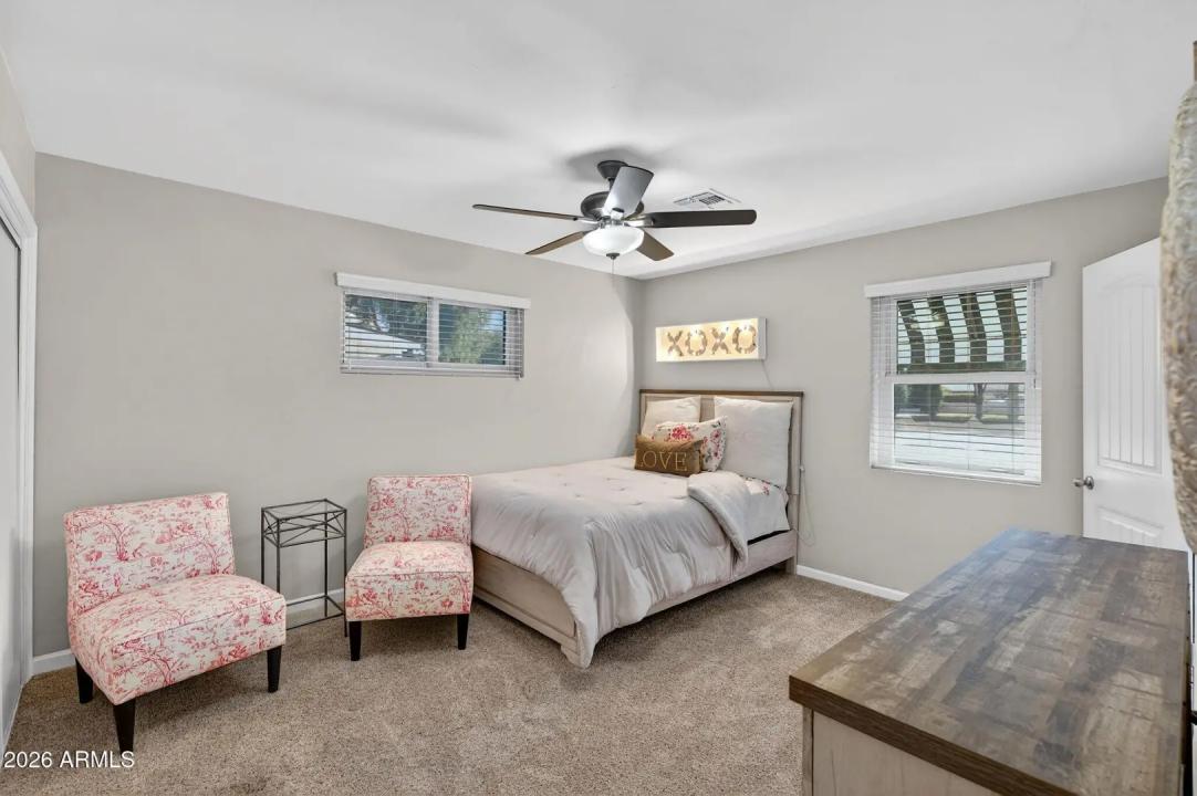 Real Estate Picture 18