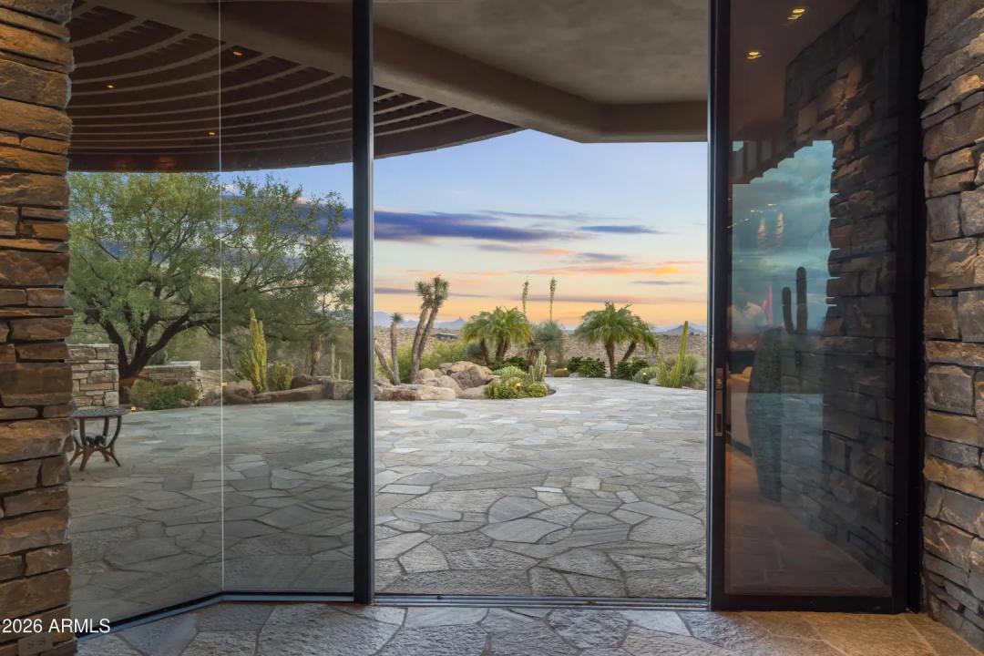 Real Estate Picture 17