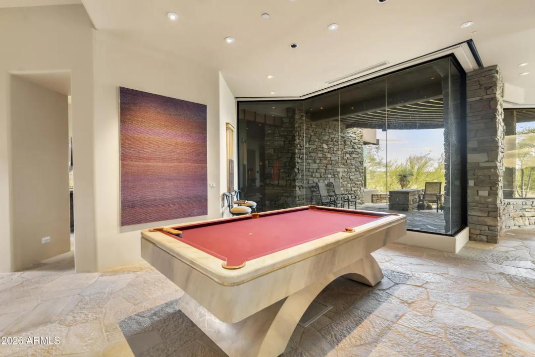 Real Estate Picture 19