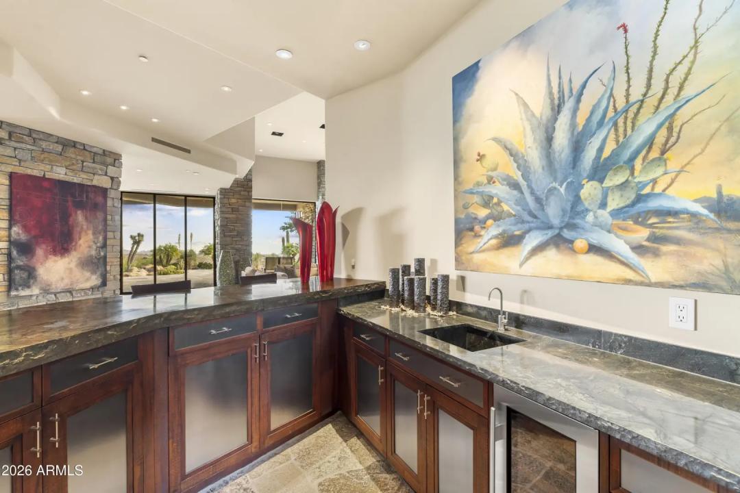 Real Estate Picture 25