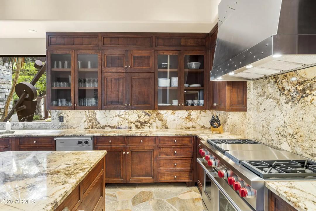 Real Estate Picture 28