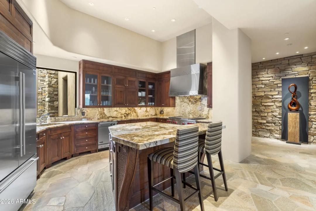 Real Estate Picture 29