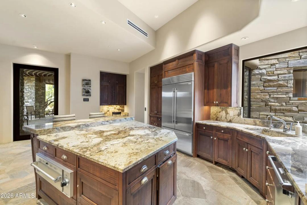 Real Estate Picture 30