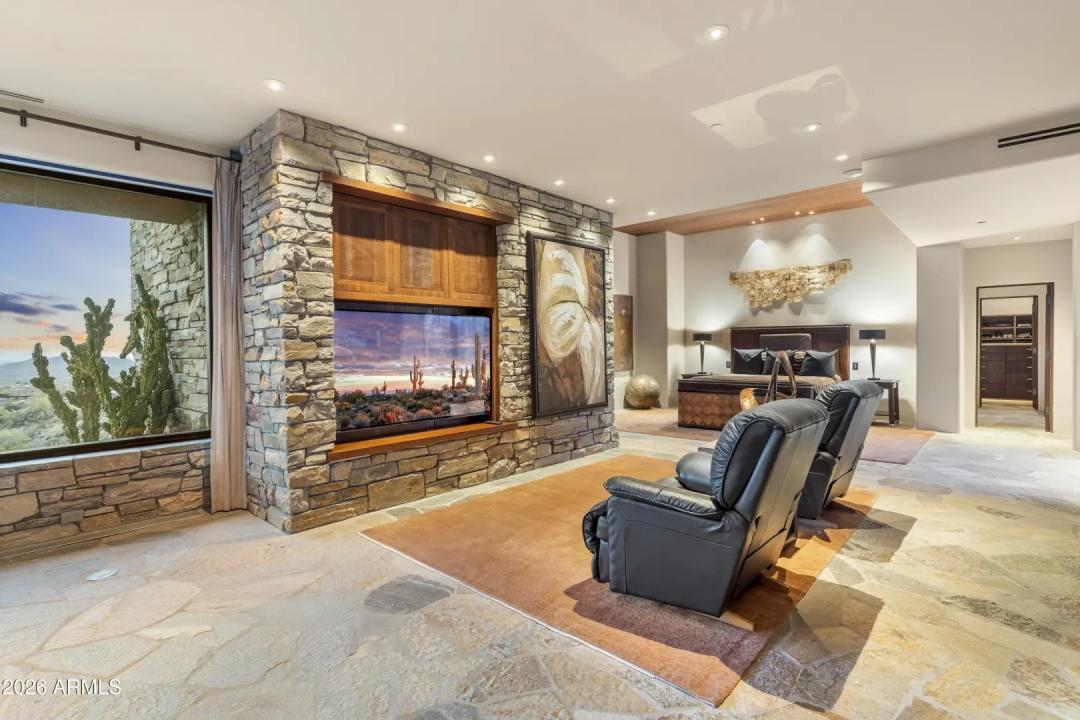 Real Estate Picture 33