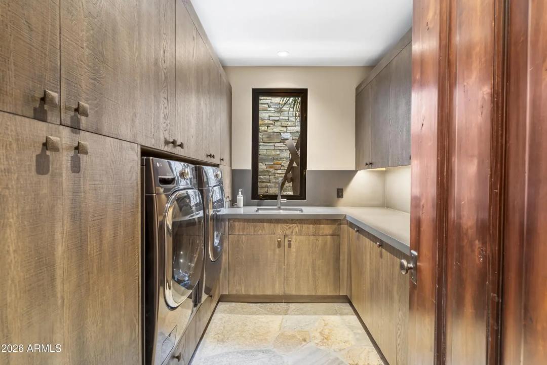 Real Estate Picture 46