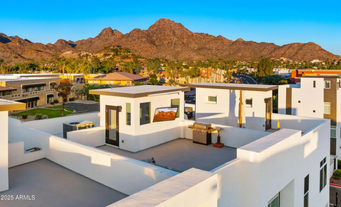 Real Estate Picture 34