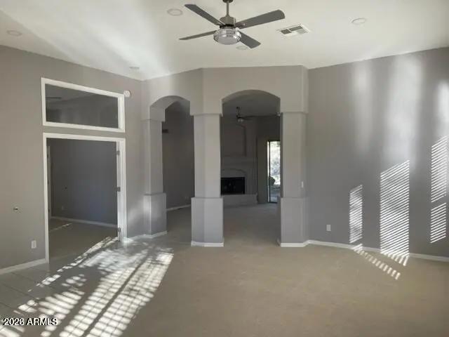Real Estate Picture 4