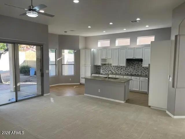 Real Estate Picture 7