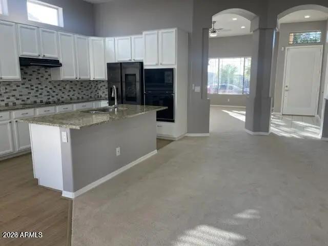 Real Estate Picture 8