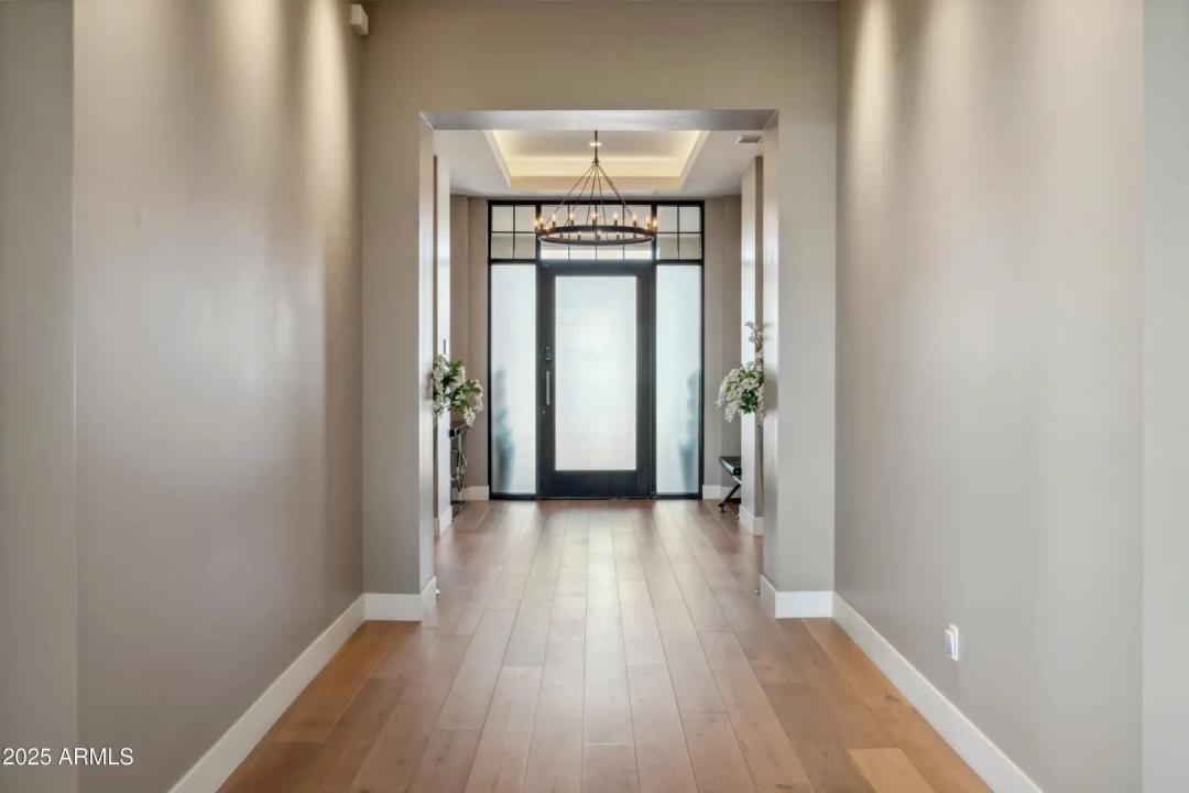 Real Estate Picture 5