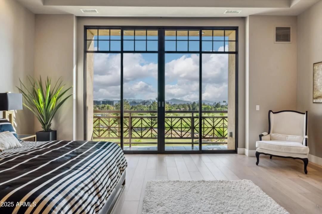 Real Estate Picture 21