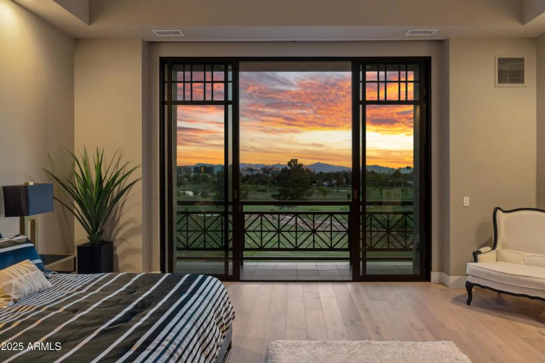 Real Estate Picture 23