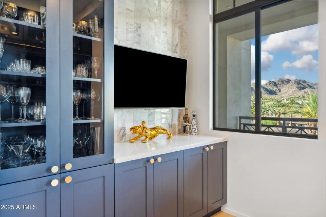 Real Estate Picture 30