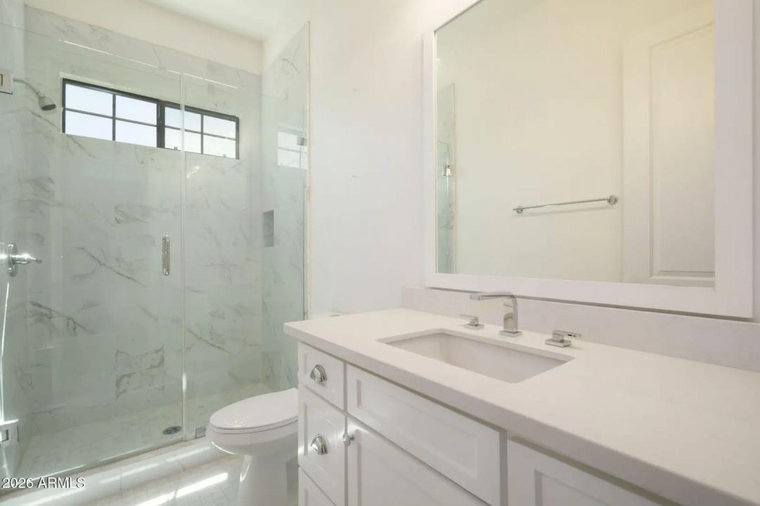 Real Estate Picture 37