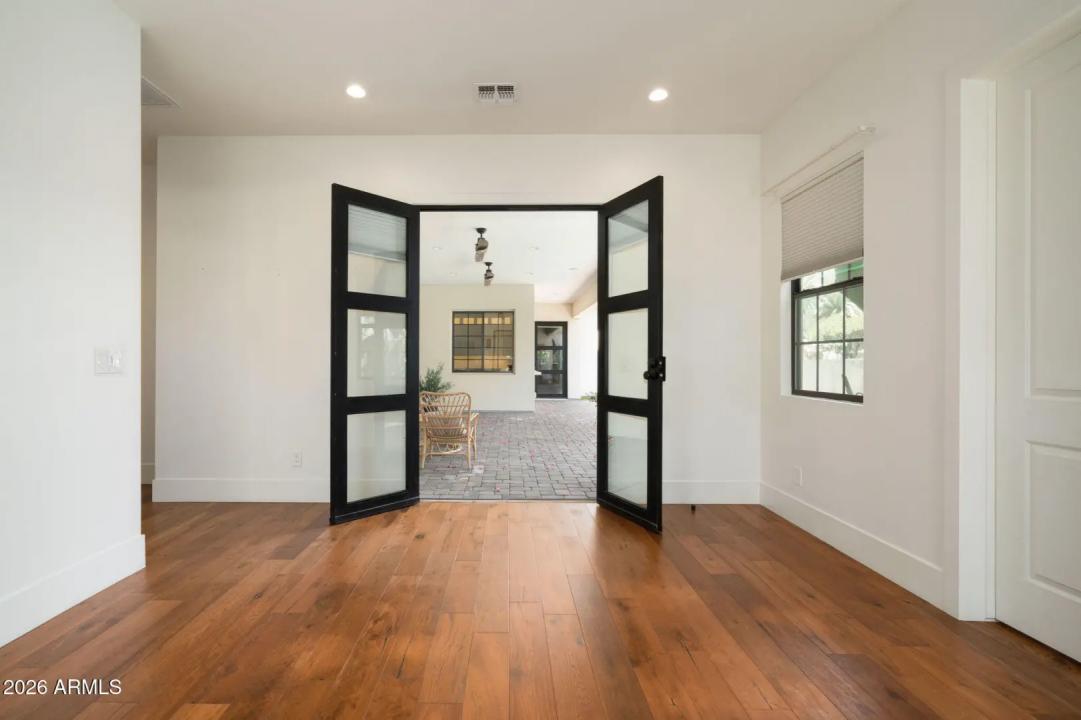 Real Estate Picture 35