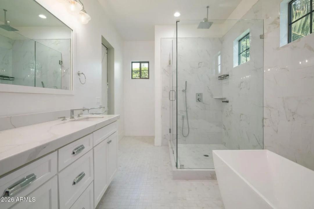 Real Estate Picture 29