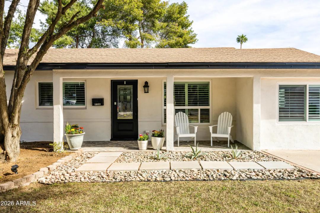 Real Estate Picture 1