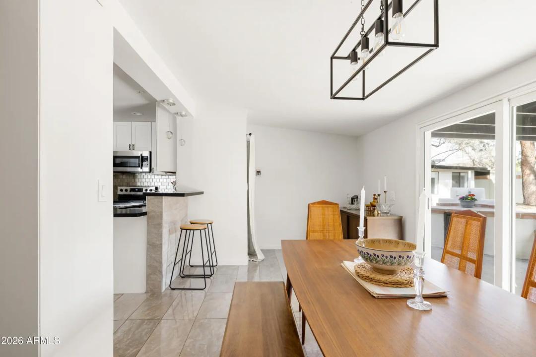 Real Estate Picture 13