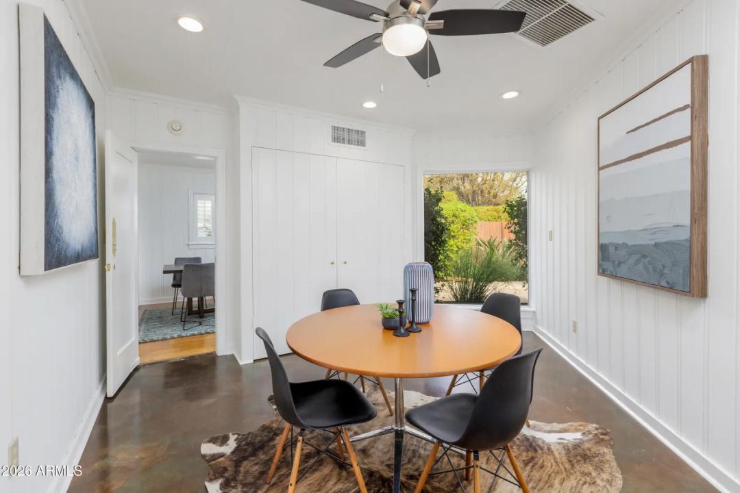 Real Estate Picture 5