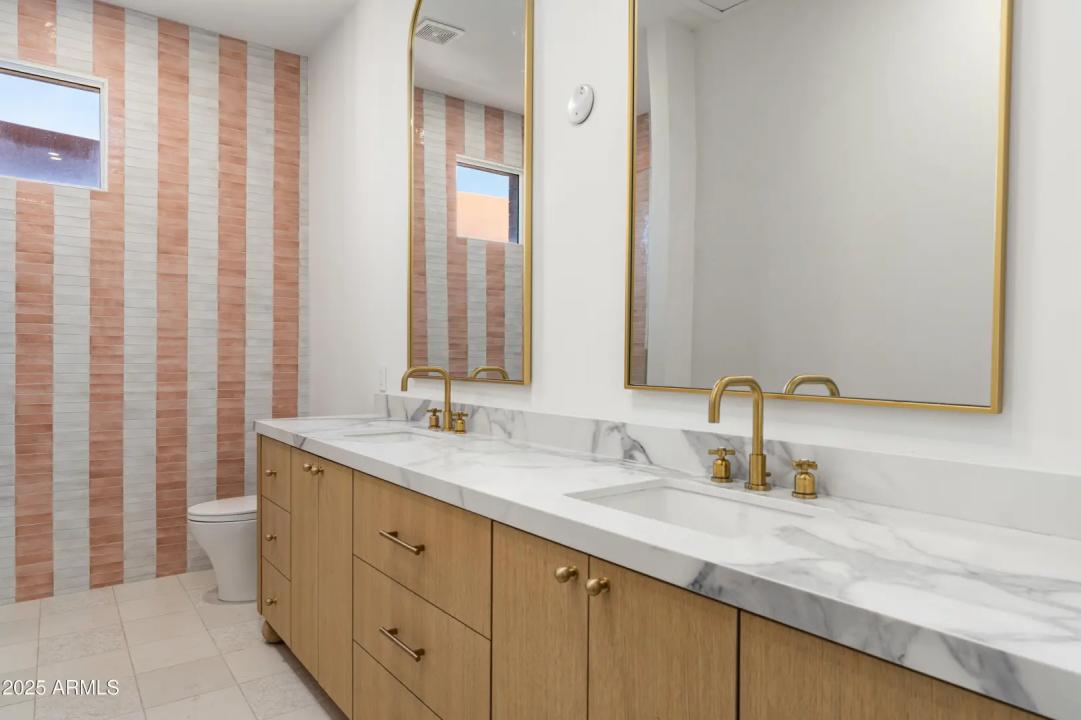 Real Estate Picture 26