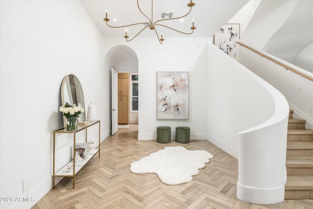 Real Estate Picture 27