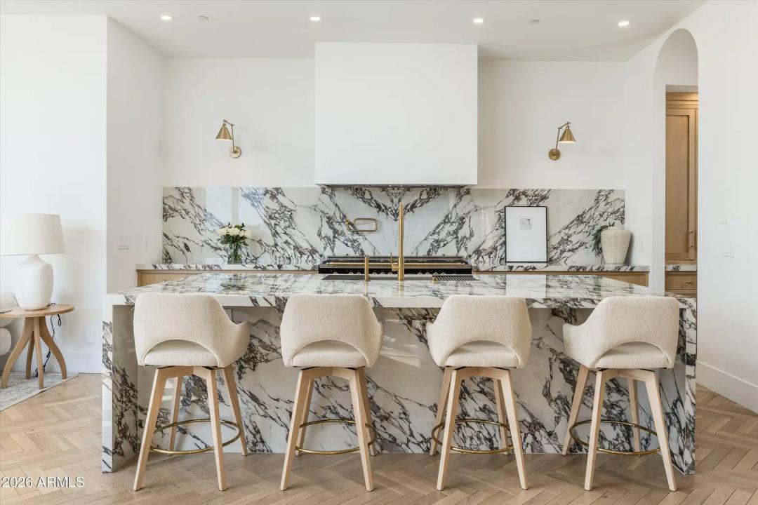 Real Estate Picture 6