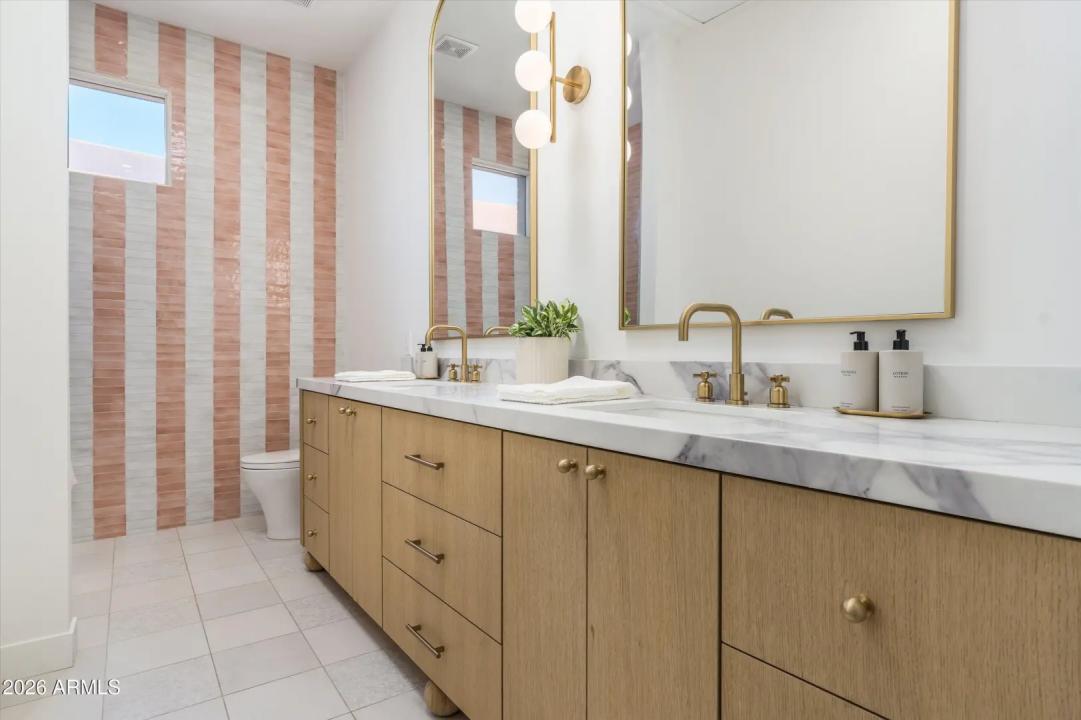 Real Estate Picture 26