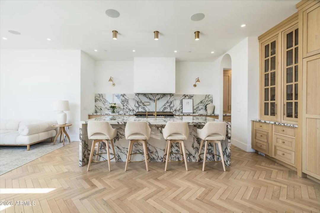 Real Estate Picture 2