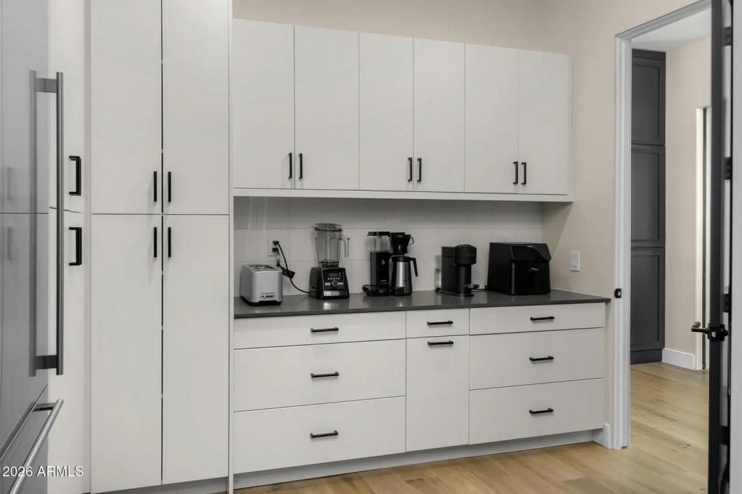 Real Estate Picture 20