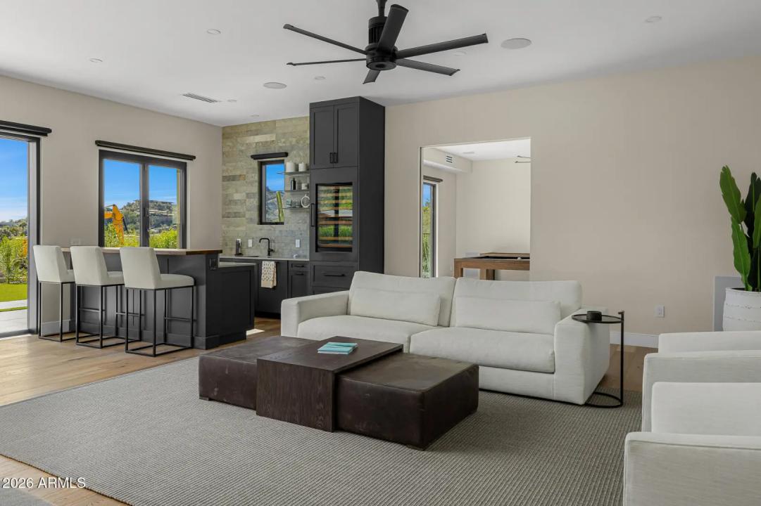 Real Estate Picture 25