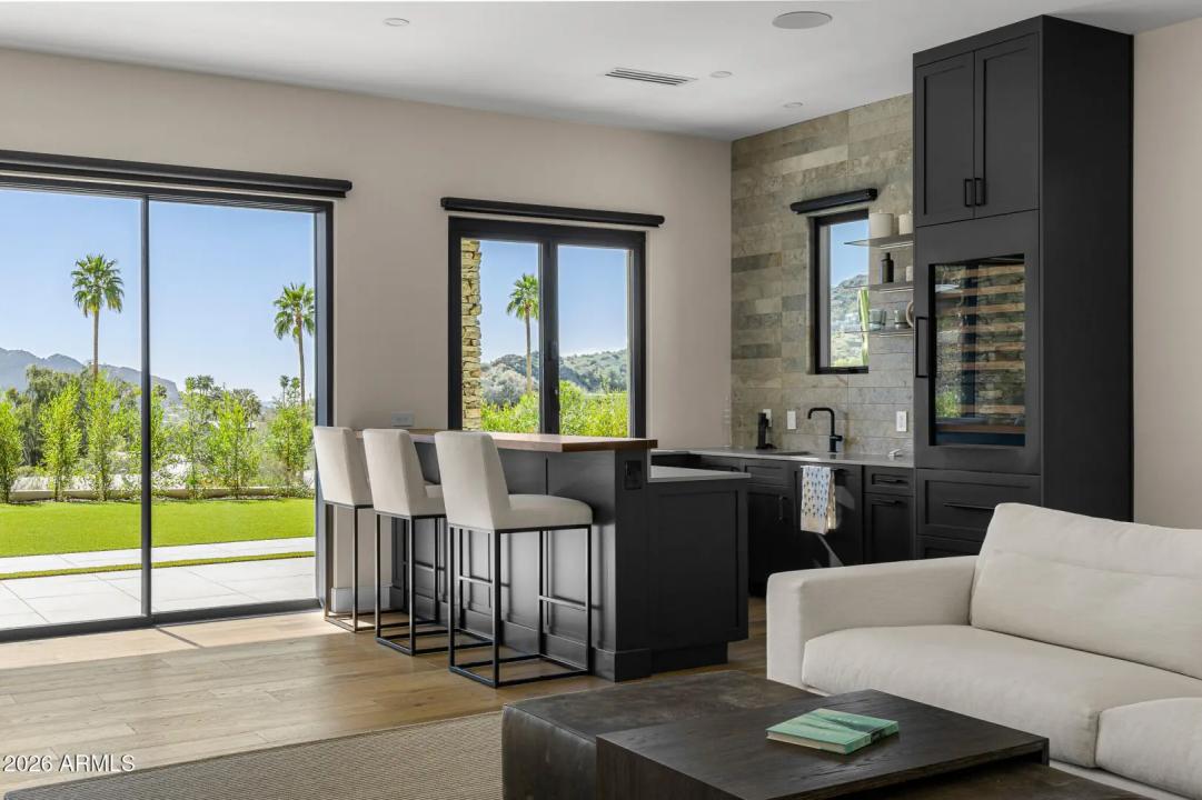 Real Estate Picture 27