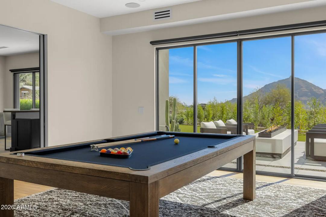 Real Estate Picture 30