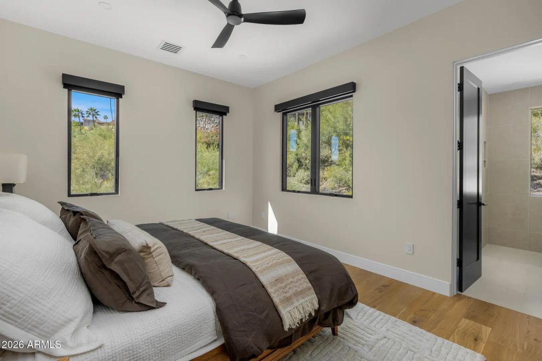 Real Estate Picture 45