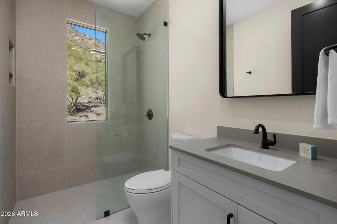 Real Estate Picture 46