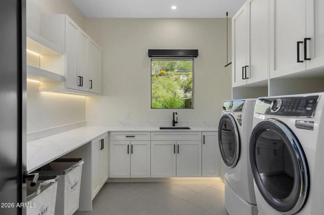 Real Estate Picture 54