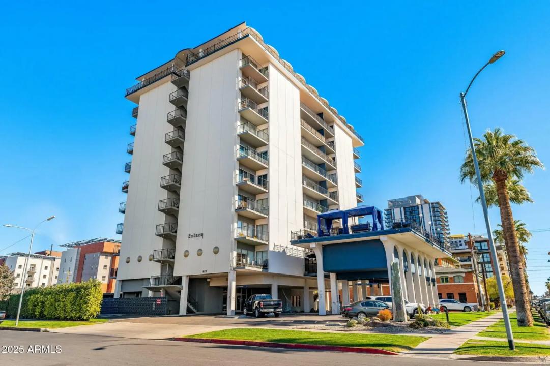 Real Estate Picture 5