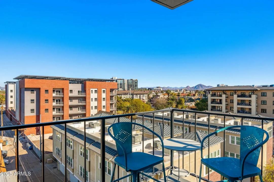 Real Estate Picture 24