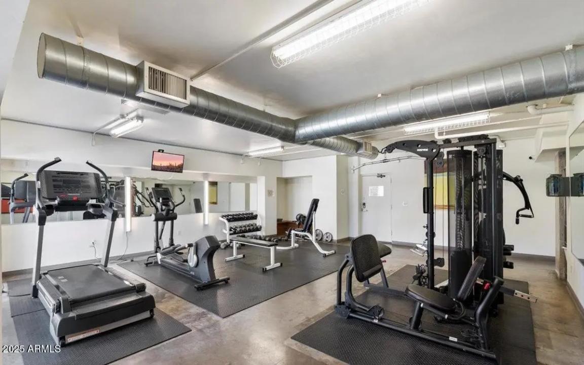 Real Estate Picture 29