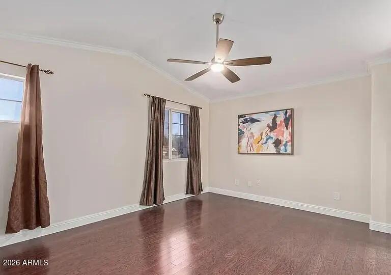 Real Estate Picture 16