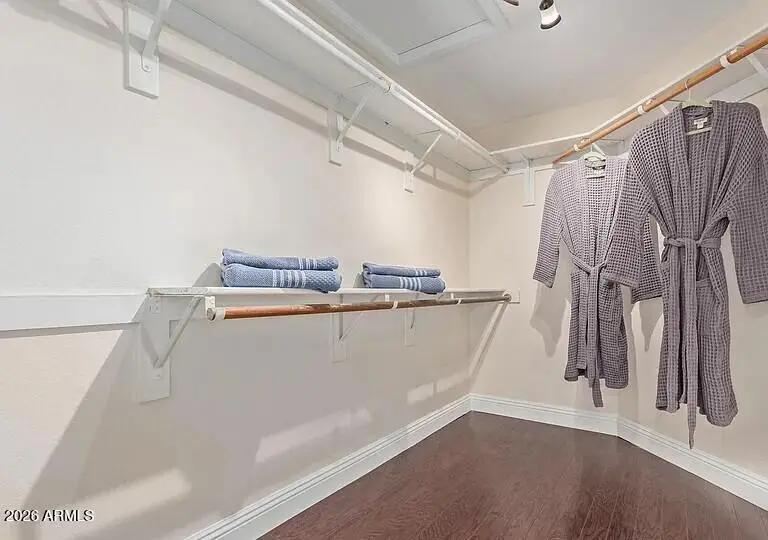 Real Estate Picture 18