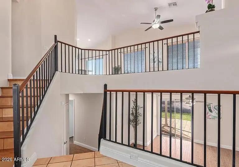 Real Estate Picture 4