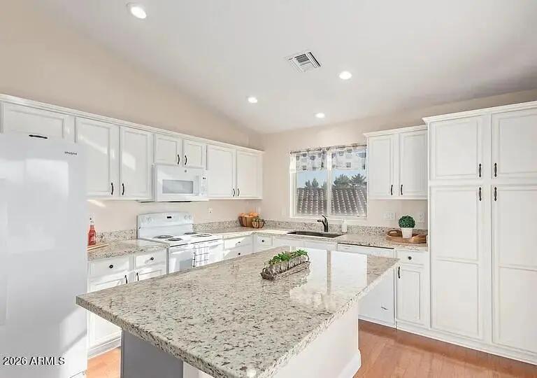 Real Estate Picture 6